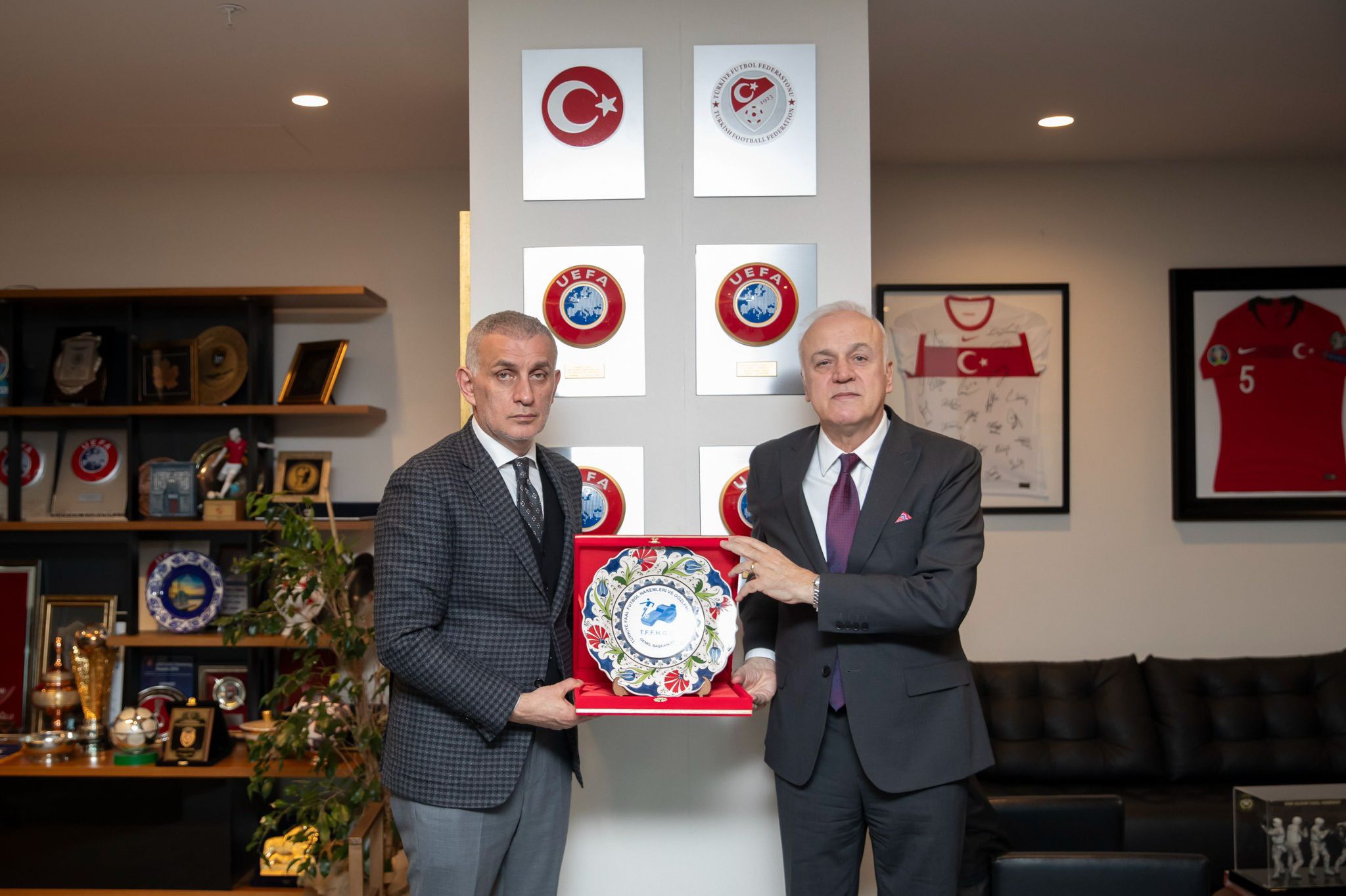 TFFHGD Genel Başkanı İlhan Erdem'den TFF Başkanı Hacıosmanoğlu'na Ziyaret